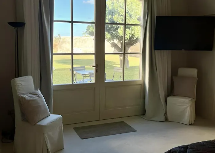 Casina Fontana Bed & Breakfast 4*