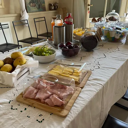 Casina Fontana Bed and Breakfast